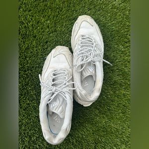 Men’s Adidas athlesuire shoes